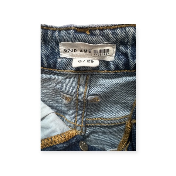 Good American Distressed Denim Shorts - Picture 3 of 3
